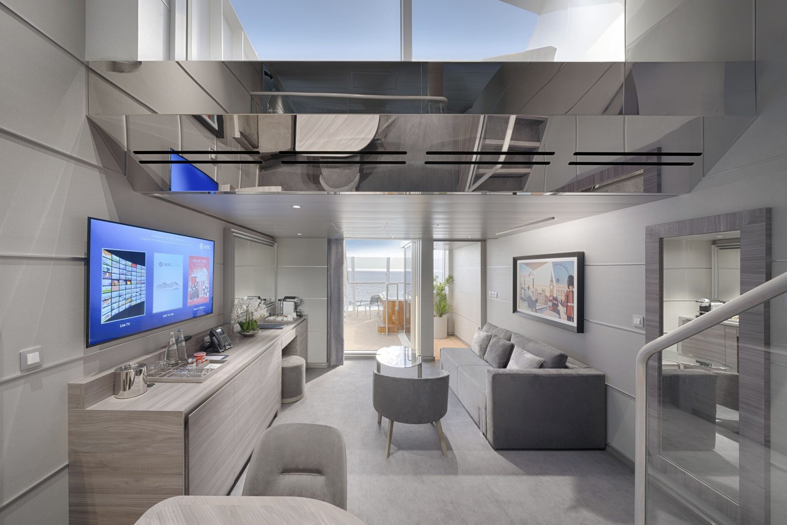 Yacht Club - Suíte Duplex com Hidromassagem
