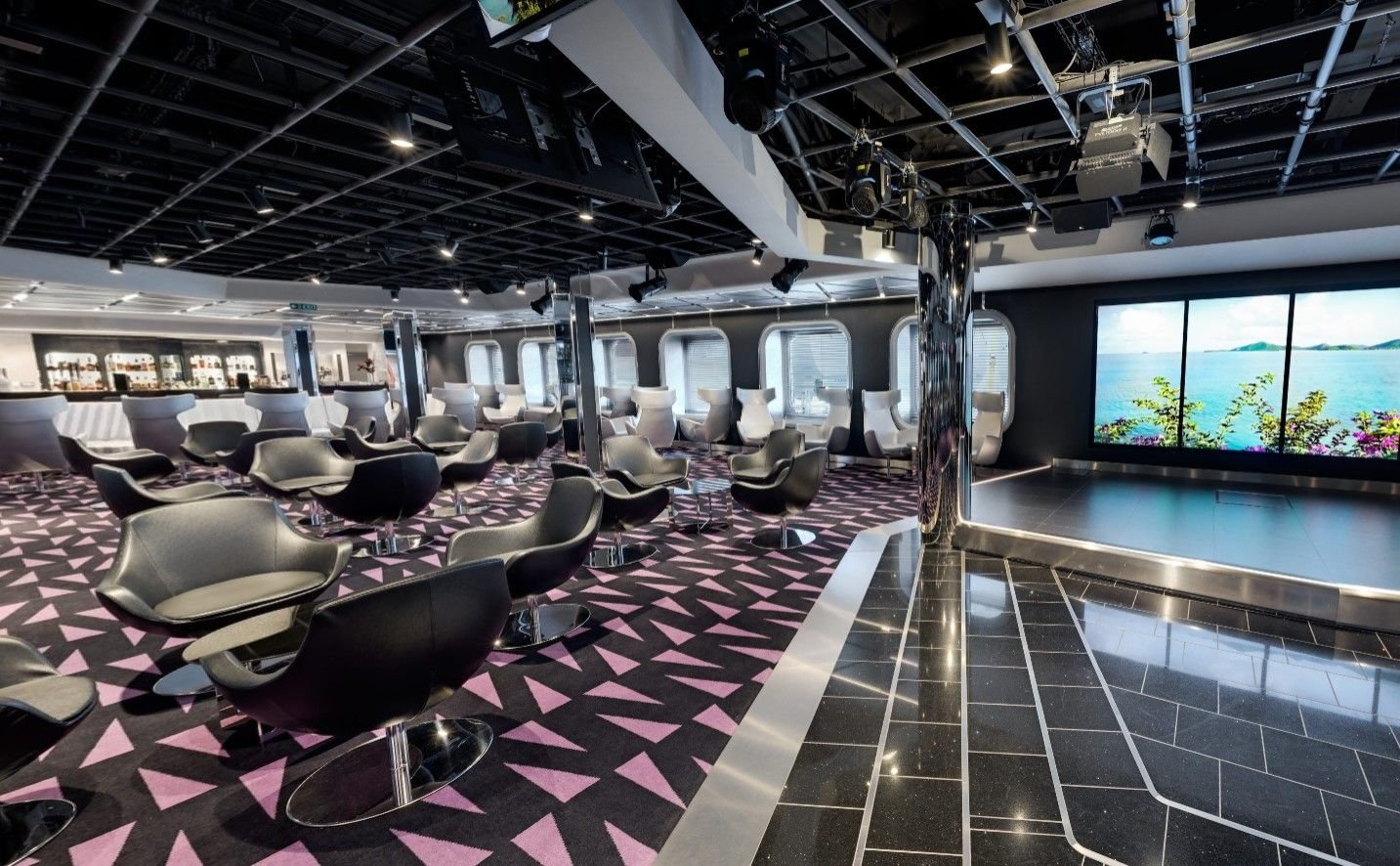 TV Studio & Bar